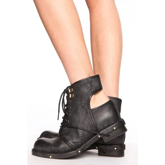 Jeffrey Campbell Rosie cutout boot size 7 - Picture 12 of 12